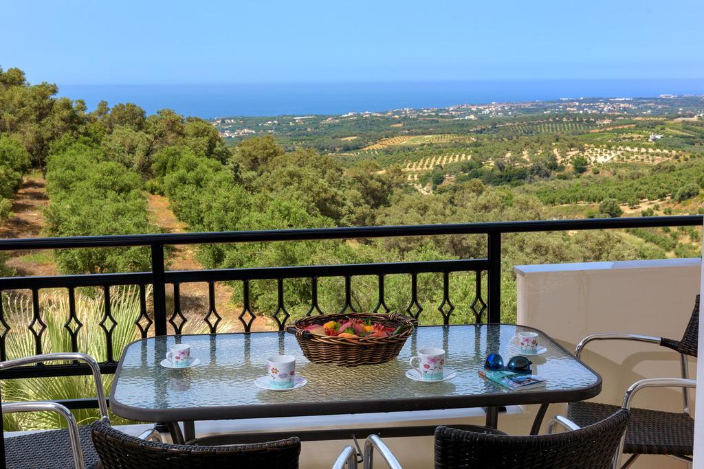 Villa Laga With Pool, 300M To Taverns, Childrens Area, Bbq! Kirianna Exterior foto